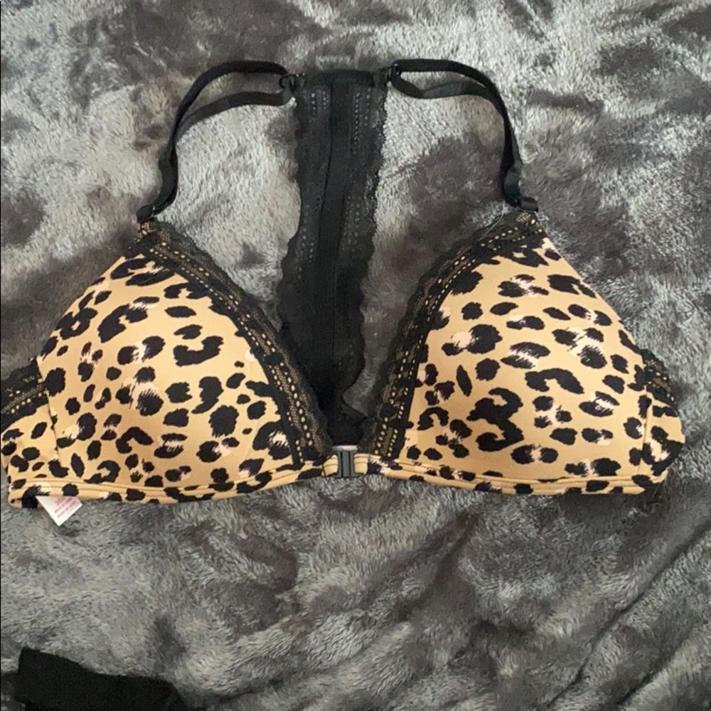 Xhilaration 36A racer back leopard bra